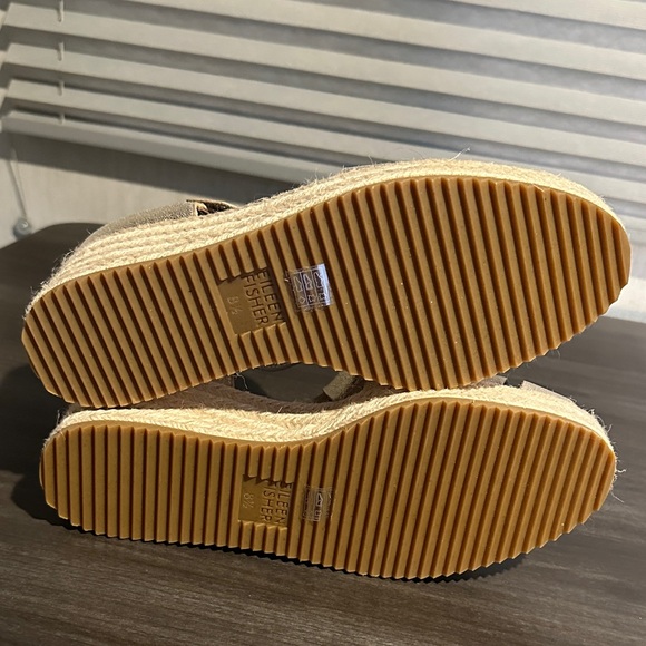 NWOB Eileen Fisher Tilly Gold Jute Espadrille Wedge Sandals Size 8.5 - Picture 7 of 7
